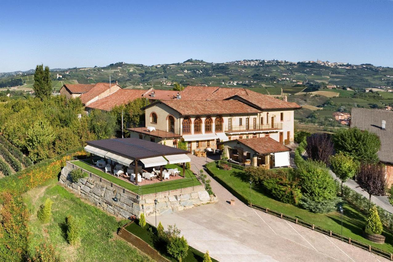 Il Vigneto Guest House Roddi Luaran gambar