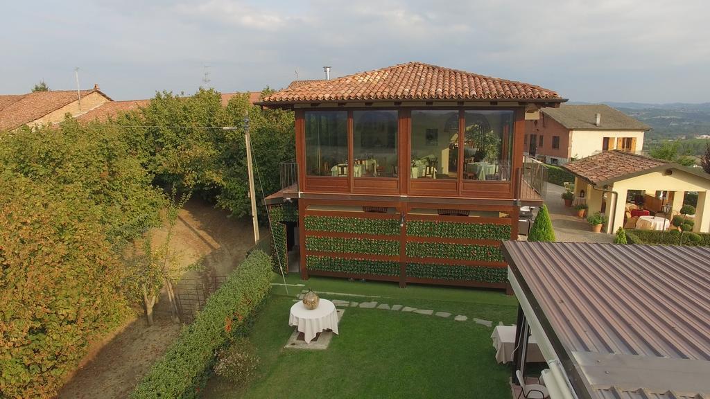Il Vigneto Guest House Roddi Luaran gambar