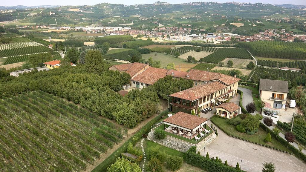 Il Vigneto Guest House Roddi Luaran gambar