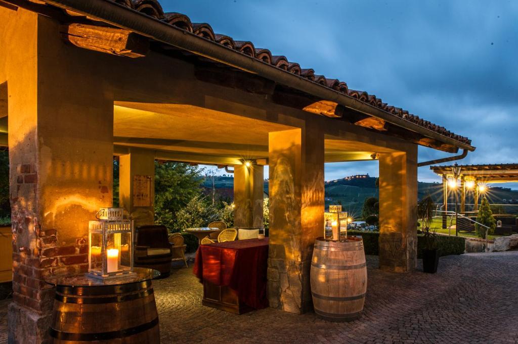 Il Vigneto Guest House Roddi Luaran gambar