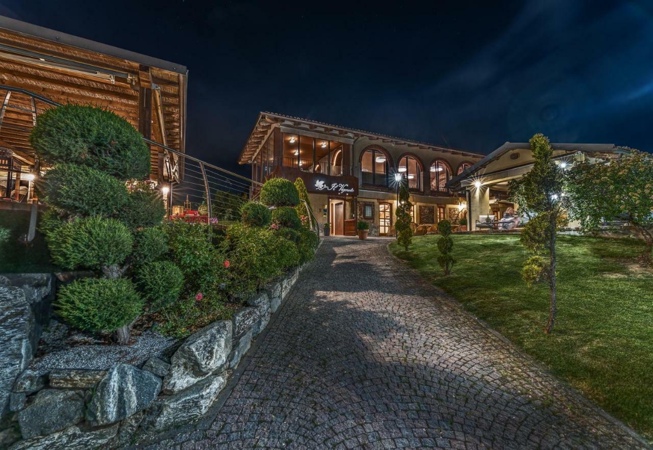 Il Vigneto Guest House Roddi Luaran gambar