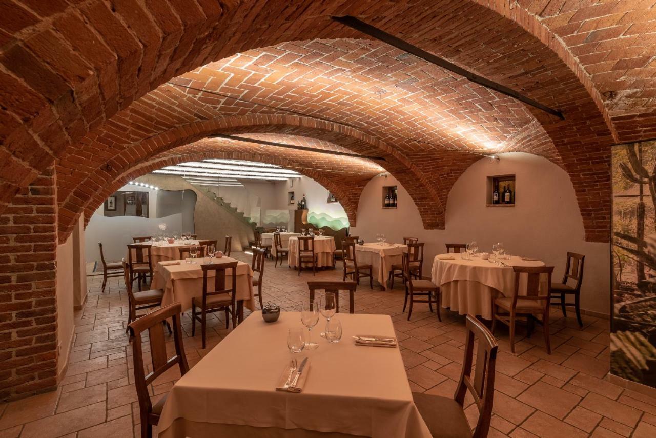 Il Vigneto Guest House Roddi Luaran gambar